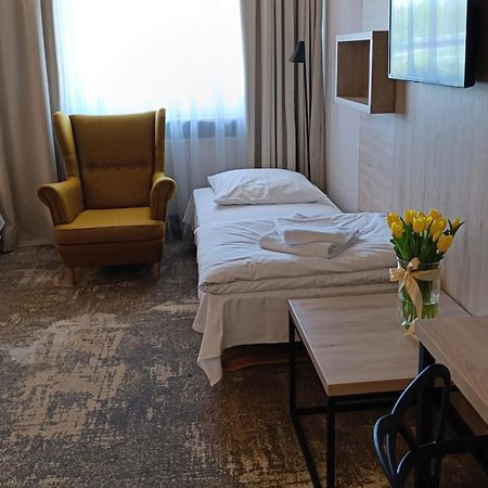 Hotel Relax Kety  Bagian luar foto